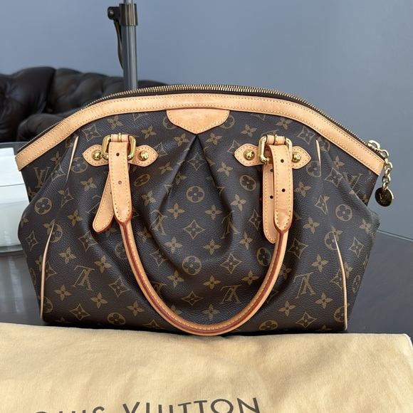 Louis Vuitton Tivoli GM bag - Picture 6 of 16